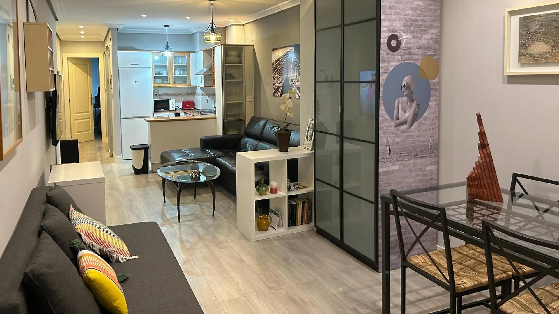 Apartamento frente al Guggenheim. Urbanizacion de lujo en el centro Bilbao España