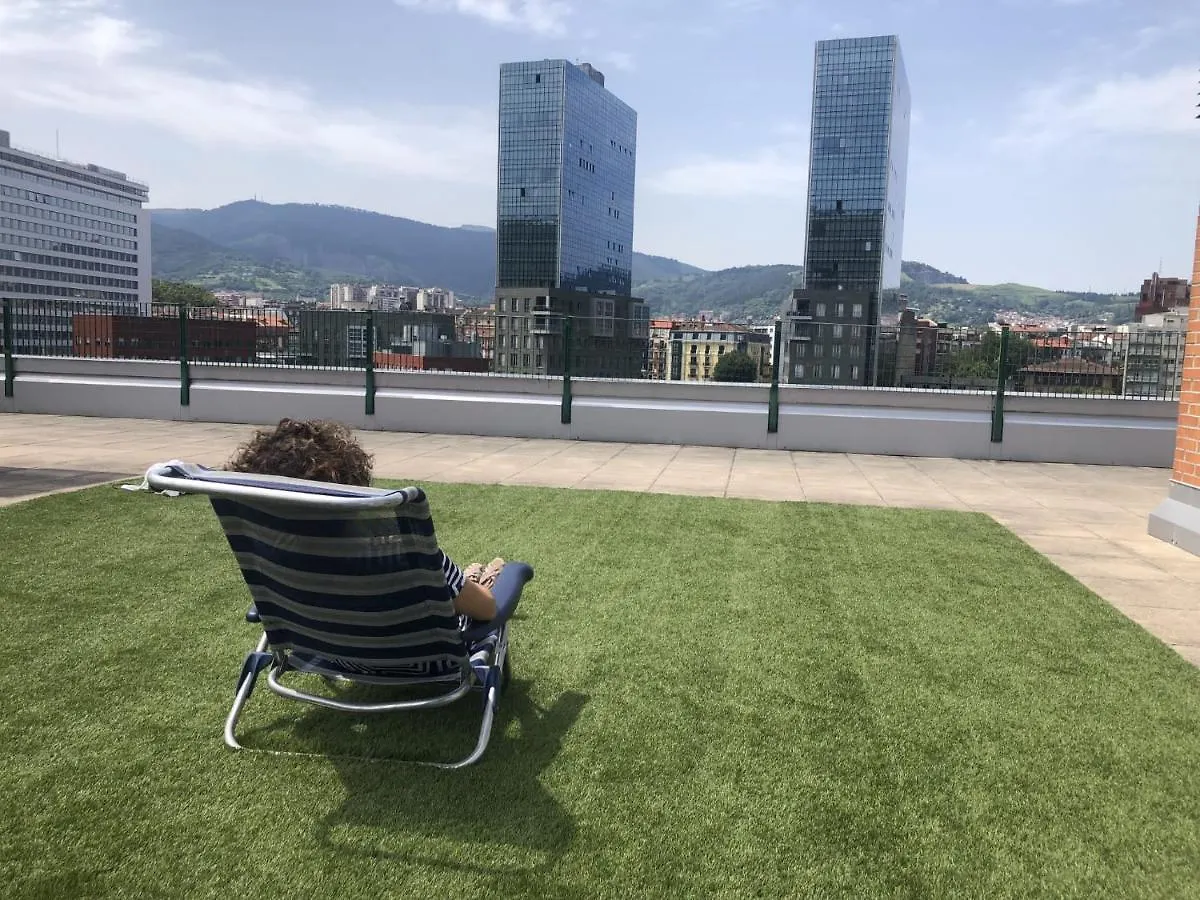 Apartamento Frente Al Guggenheim. Urbanizacion De Lujo En El Centro Bilbao Spanien